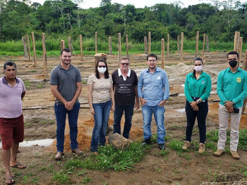 Leia mais sobre o artigo Projeto idealizado por magistrado cria viveiros em 12 municípios e reutiliza madeira apreendida