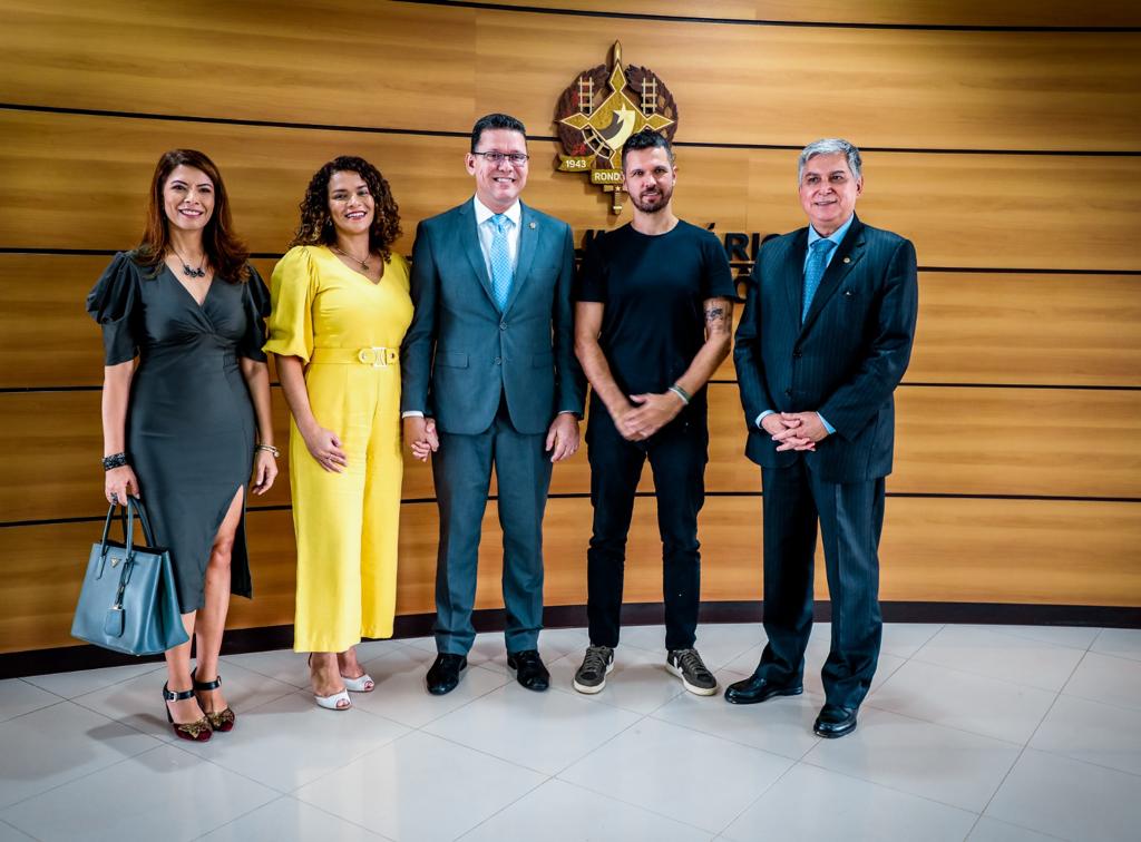 Leia mais sobre o artigo Ameron participa de inauguração do painel ‘Paragens do Poente Amazônico’ na sede do Tribunal de Justiça de Rondônia