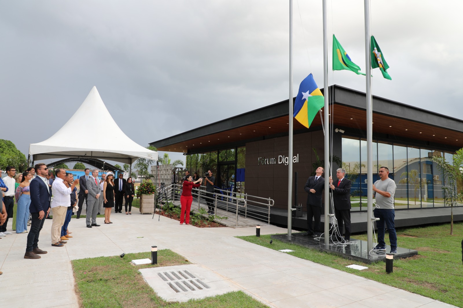 Leia mais sobre o artigo Presidente da Ameron marca presença na inauguração do Fórum Digital em Candeias do Jamari