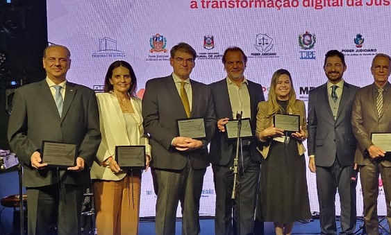 Ameron celebra reconhecimento ao TJRO no Encontro Nacional de Tecnologia e Inovação da Justiça Estadual