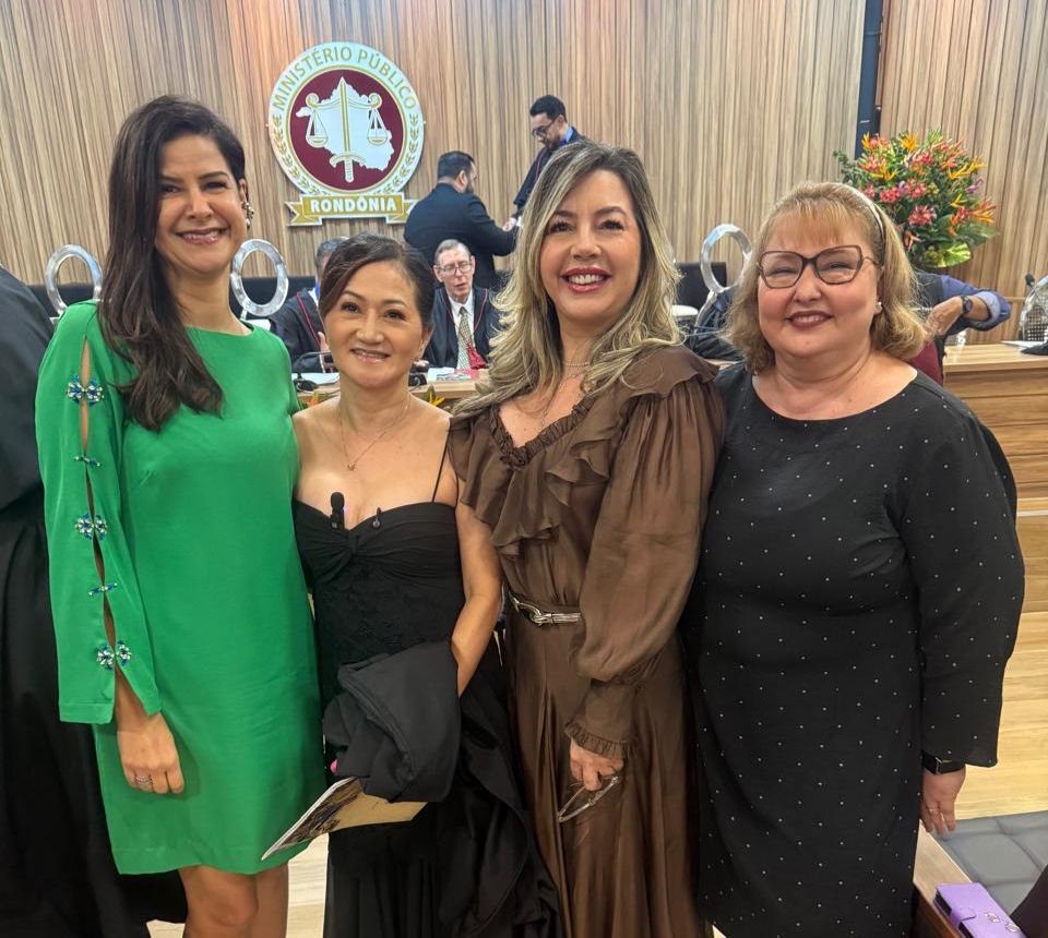 Leia mais sobre o artigo Presidente da Ameron prestigia posse da promotora Emília Oiye